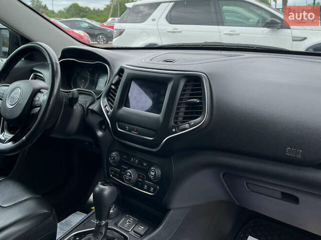 Красный Джип Чероки, объемом двигателя 2.36 л и пробегом 16 тыс. км за 19400 $, фото 16 на Automoto.ua