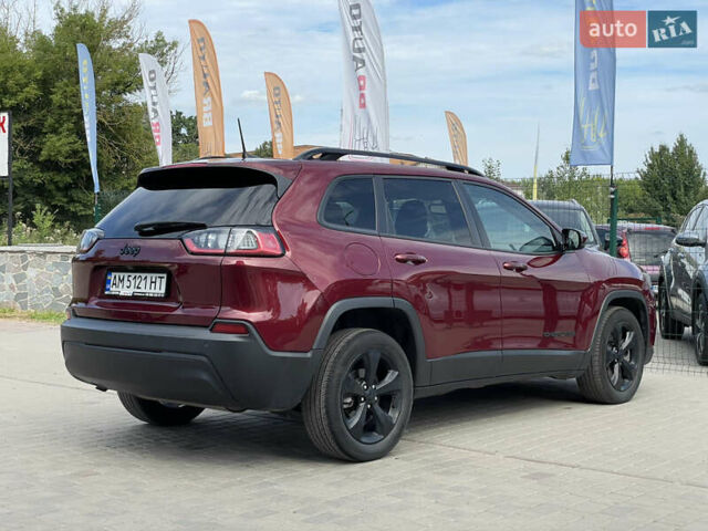 Червоний Джип Cherokee, об'ємом двигуна 2.4 л та пробігом 65 тис. км за 17555 $, фото 12 на Automoto.ua