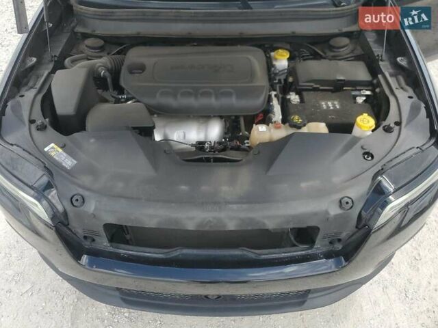 Джип Чероки 2020 в Кропивницком (Кировограде) на Automoto.ua Красный Джип Чероки, объемом двигателя 2.36 л и пробегом 121 тыс. км за 2300 $, фото 11 на Automoto.ua