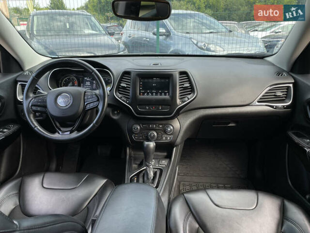 Червоний Джип Cherokee, об'ємом двигуна 2.4 л та пробігом 65 тис. км за 17555 $, фото 37 на Automoto.ua