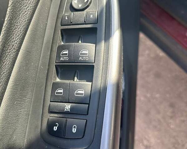 Червоний Джип Cherokee, об'ємом двигуна 3.24 л та пробігом 71 тис. км за 18999 $, фото 12 на Automoto.ua