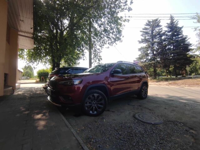 Червоний Джип Cherokee, об'ємом двигуна 3.2 л та пробігом 70 тис. км за 20000 $, фото 2 на Automoto.ua