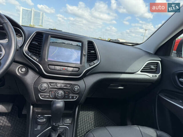 Джип Чероки 2021 в Боярка на Automoto.ua Красный Джип Чероки, объемом двигателя 3.24 л и пробегом 89 тыс. км за 18000 $, фото 11 на Automoto.ua