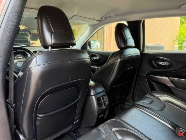 Красный Джип Чероки, объемом двигателя 3.2 л и пробегом 68 тыс. км за 12000 $, фото 10 на Automoto.ua