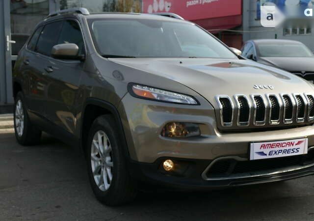 Джип Cherokee, об'ємом двигуна 2.4 л та пробігом 218 тис. км за 15000 $, фото 3 на Automoto.ua