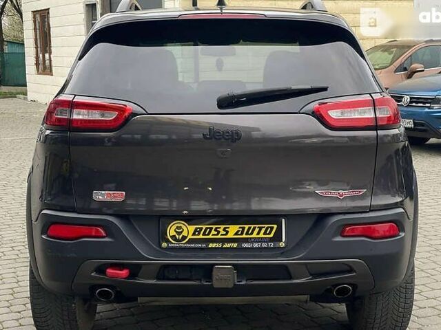 Джип Чероки, объемом двигателя 3.2 л и пробегом 122 тыс. км за 18500 $, фото 2 на Automoto.ua