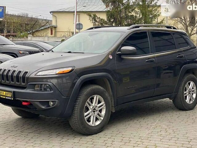 Джип Чероки, объемом двигателя 3.2 л и пробегом 122 тыс. км за 18500 $, фото 4 на Automoto.ua