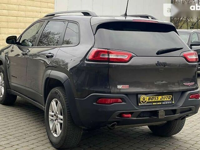 Джип Чероки, объемом двигателя 3.2 л и пробегом 122 тыс. км за 18500 $, фото 3 на Automoto.ua