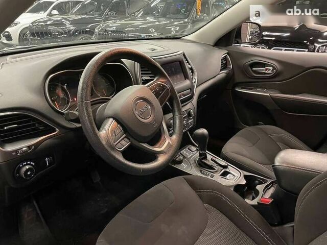 Джип Cherokee, об'ємом двигуна 3.2 л та пробігом 43 тис. км за 23300 $, фото 6 на Automoto.ua