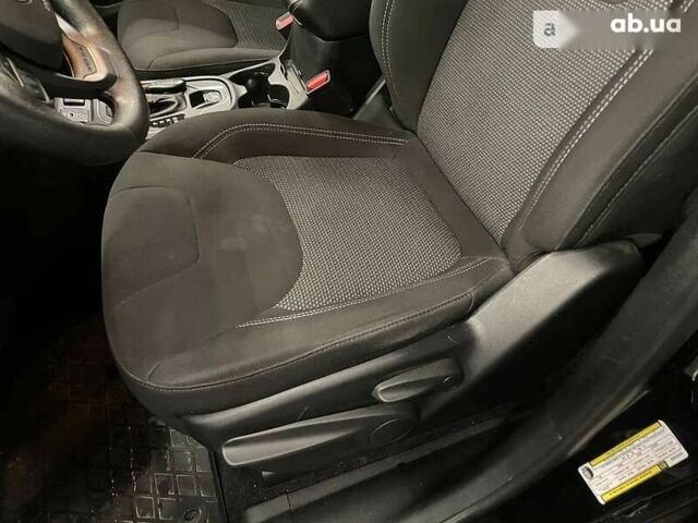 Джип Cherokee, об'ємом двигуна 3.2 л та пробігом 43 тис. км за 23300 $, фото 11 на Automoto.ua