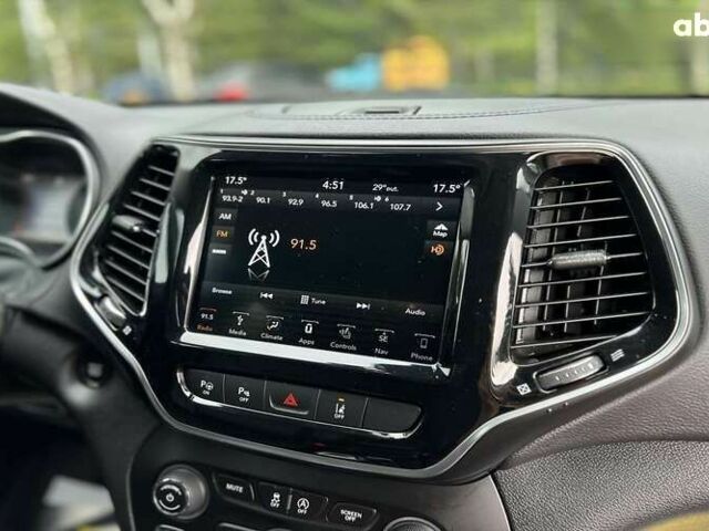 Джип Чероки, объемом двигателя 2 л и пробегом 28 тыс. км за 22700 $, фото 12 на Automoto.ua