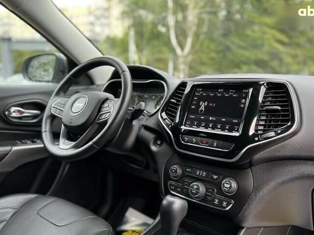 Джип Чероки, объемом двигателя 2 л и пробегом 28 тыс. км за 22700 $, фото 11 на Automoto.ua