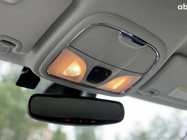 Джип Чероки, объемом двигателя 2 л и пробегом 28 тыс. км за 22700 $, фото 26 на Automoto.ua