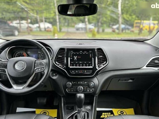 Джип Чероки, объемом двигателя 2 л и пробегом 28 тыс. км за 22700 $, фото 15 на Automoto.ua