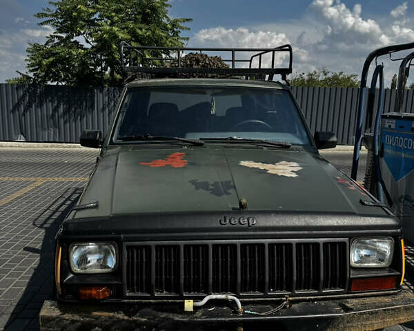 Джип Чероки, объемом двигателя 2.5 л и пробегом 350 тыс. км за 4500 $, фото 1 на Automoto.ua