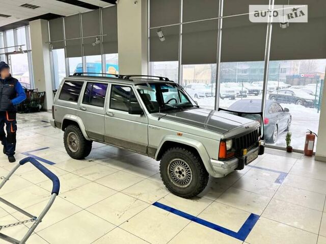 Джип Cherokee, об'ємом двигуна 4 л та пробігом 243 тис. км за 5500 $, фото 4 на Automoto.ua