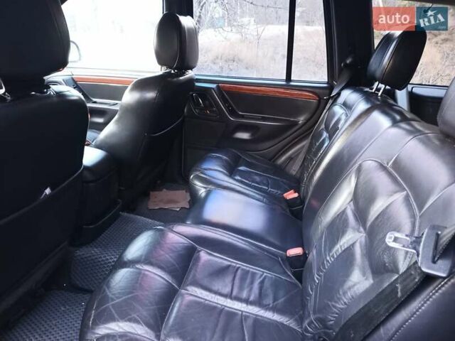 Джип Чероки, объемом двигателя 4 л и пробегом 300 тыс. км за 5800 $, фото 3 на Automoto.ua