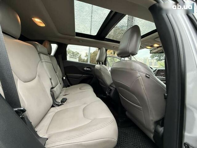 Джип Чероки 2014 в Киеве на Automoto.ua Джип Чероки, объемом двигателя 3.2 л и пробегом 157 тыс. км за 13300 $, фото 20 на Automoto.ua