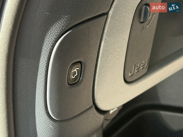 Джип Чероки, объемом двигателя 3.2 л и пробегом 135 тыс. км за 11500 $, фото 24 на Automoto.ua