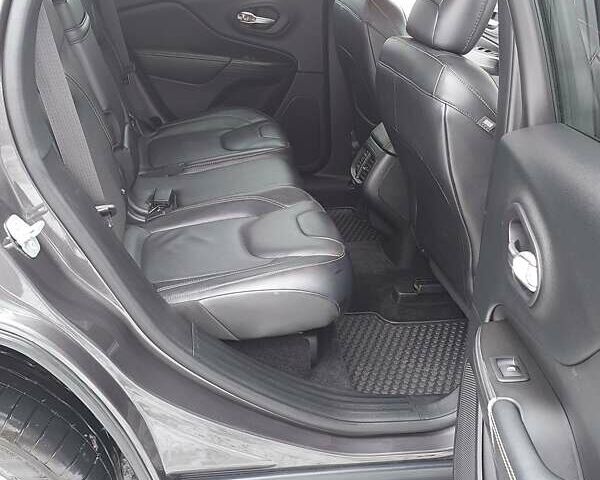 Джип Чероки, объемом двигателя 1.96 л и пробегом 198 тыс. км за 16999 $, фото 16 на Automoto.ua