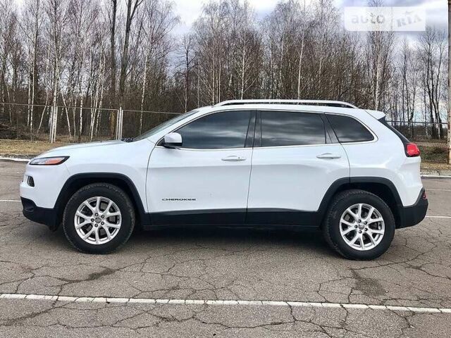 Джип Cherokee, об'ємом двигуна 3.2 л та пробігом 170 тис. км за 16600 $, фото 7 на Automoto.ua