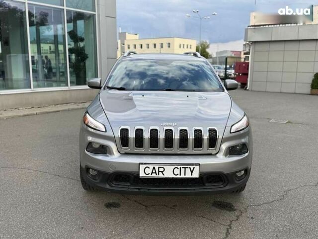 Джип Чероки 2014 в Киеве на Automoto.ua Джип Чероки, объемом двигателя 3.2 л и пробегом 157 тыс. км за 13300 $, фото 1 на Automoto.ua