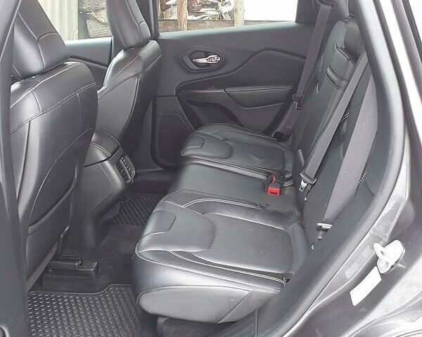 Джип Чероки, объемом двигателя 1.96 л и пробегом 198 тыс. км за 16999 $, фото 15 на Automoto.ua