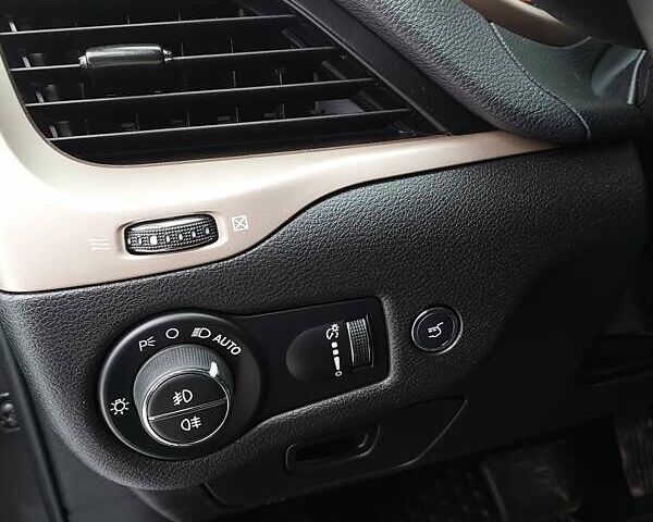 Джип Чероки, объемом двигателя 1.96 л и пробегом 198 тыс. км за 16999 $, фото 25 на Automoto.ua