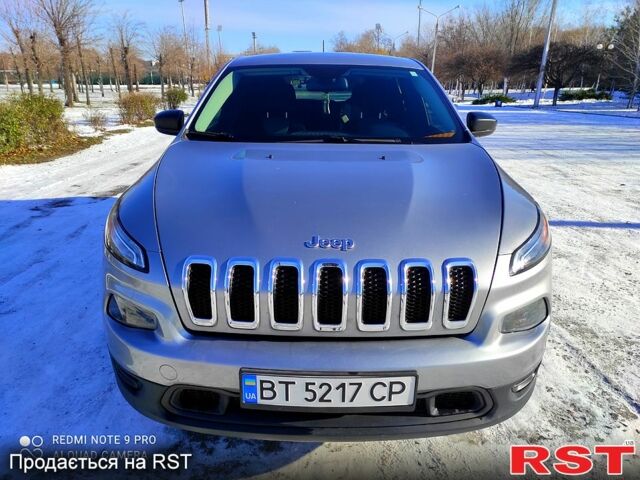 Джип Cherokee, об'ємом двигуна 2.4 л та пробігом 149 тис. км за 13100 $, фото 1 на Automoto.ua