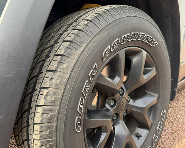 Джип Cherokee, об'ємом двигуна 3.24 л та пробігом 187 тис. км за 14999 $, фото 12 на Automoto.ua