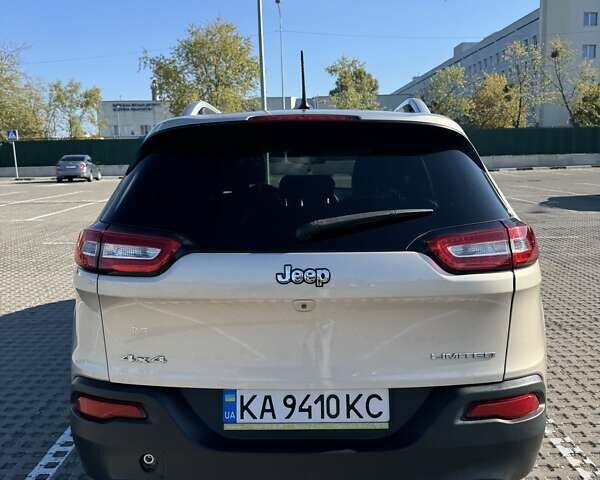 Джип Чероки, объемом двигателя 2.36 л и пробегом 194 тыс. км за 12000 $, фото 6 на Automoto.ua
