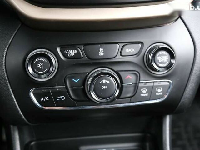 Джип Чероки, объемом двигателя 2.4 л и пробегом 144 тыс. км за 12900 $, фото 17 на Automoto.ua