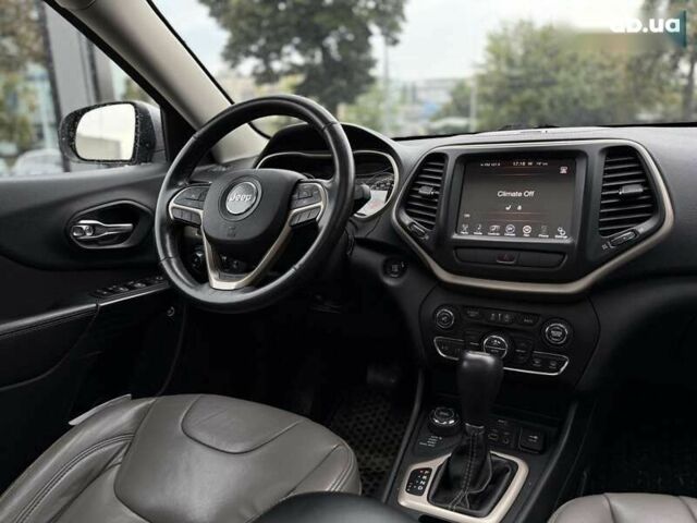 Джип Чероки 2014 в Киеве на Automoto.ua Джип Чероки, объемом двигателя 3.2 л и пробегом 157 тыс. км за 13300 $, фото 10 на Automoto.ua