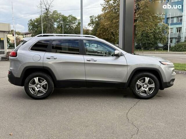 Джип Чероки 2014 в Киеве на Automoto.ua Джип Чероки, объемом двигателя 3.2 л и пробегом 157 тыс. км за 13300 $, фото 7 на Automoto.ua