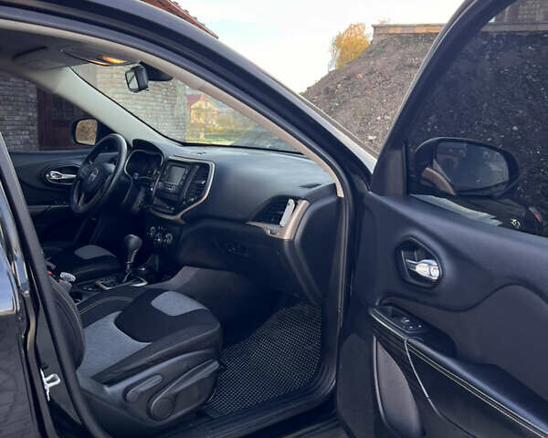 Джип Чероки, объемом двигателя 2.4 л и пробегом 201 тыс. км за 12900 $, фото 12 на Automoto.ua