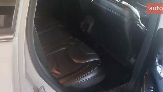 Джип Чероки, объемом двигателя 2.36 л и пробегом 237 тыс. км за 12400 $, фото 11 на Automoto.ua