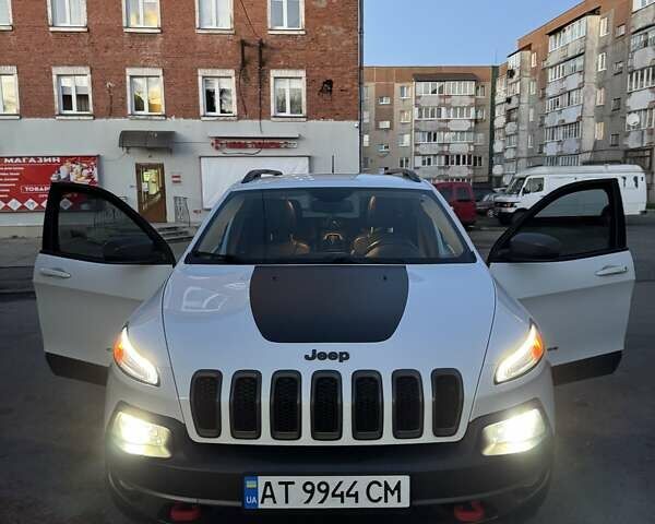 Джип Чероки, объемом двигателя 3.24 л и пробегом 130 тыс. км за 15500 $, фото 31 на Automoto.ua