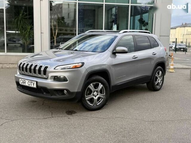 Джип Чероки 2014 в Киеве на Automoto.ua Джип Чероки, объемом двигателя 3.2 л и пробегом 157 тыс. км за 13300 $, фото 2 на Automoto.ua