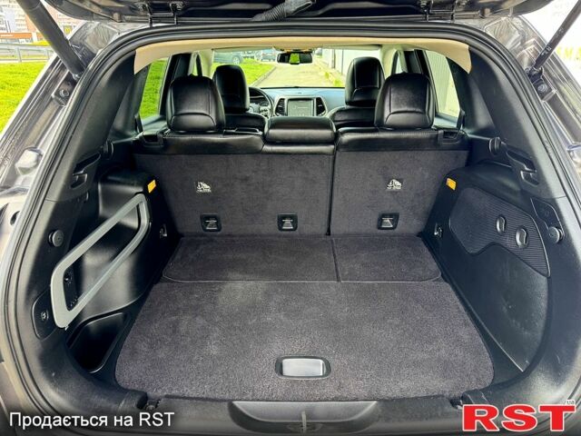 Джип Чероки, объемом двигателя 2 л и пробегом 150 тыс. км за 16750 $, фото 7 на Automoto.ua