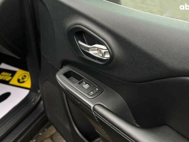 Джип Чероки, объемом двигателя 0 л и пробегом 243 тыс. км за 13500 $, фото 16 на Automoto.ua