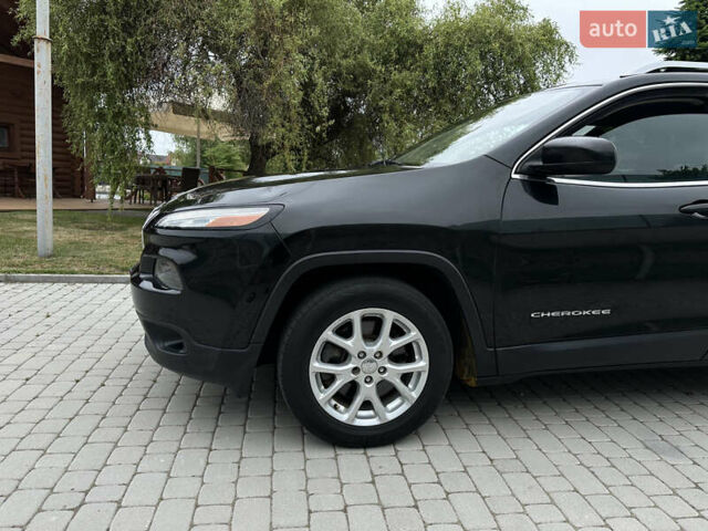 Джип Чероки, объемом двигателя 2.4 л и пробегом 184 тыс. км за 8599 $, фото 2 на Automoto.ua