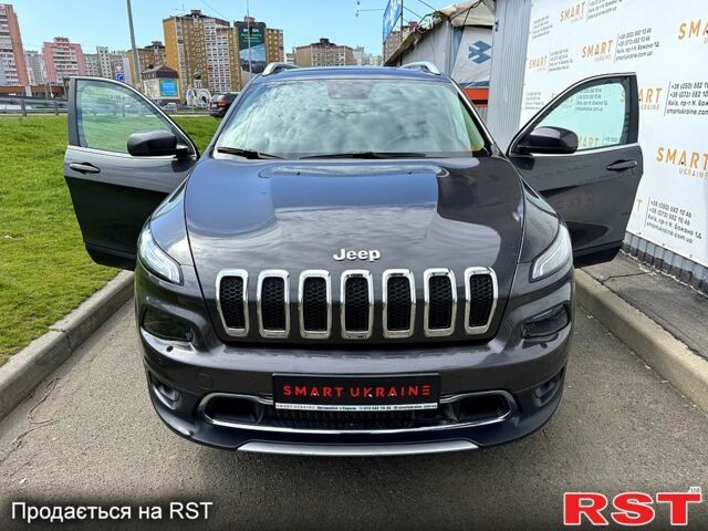 Джип Чероки, объемом двигателя 2 л и пробегом 150 тыс. км за 16750 $, фото 1 на Automoto.ua