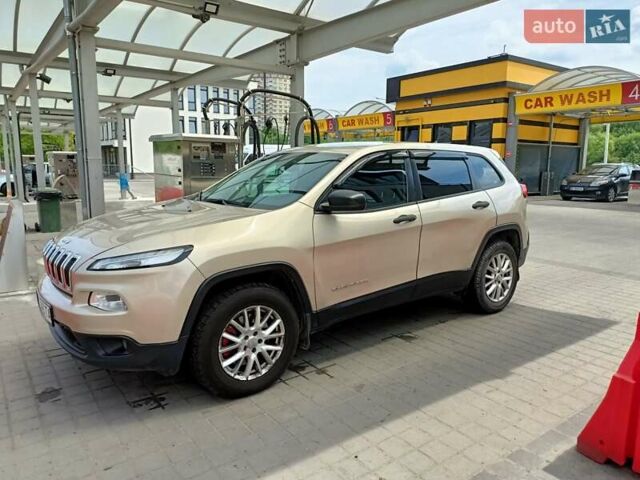 Джип Чероки, объемом двигателя 2.36 л и пробегом 80 тыс. км за 13900 $, фото 1 на Automoto.ua