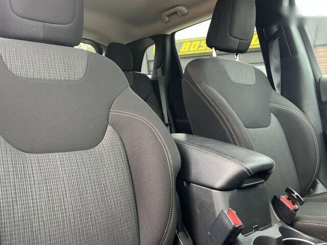 Джип Чероки, объемом двигателя 2.4 л и пробегом 165 тыс. км за 13500 $, фото 26 на Automoto.ua