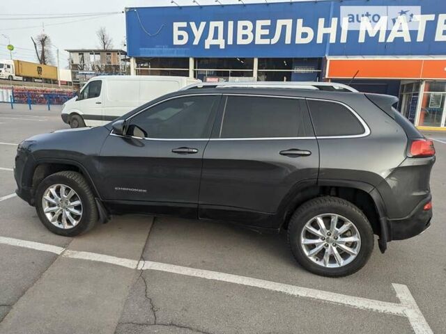 Джип Cherokee, об'ємом двигуна 3.24 л та пробігом 130 тис. км за 16000 $, фото 32 на Automoto.ua