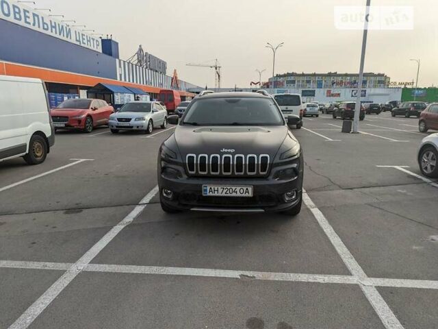 Джип Cherokee, об'ємом двигуна 3.24 л та пробігом 130 тис. км за 16000 $, фото 25 на Automoto.ua