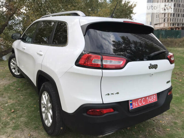 Джип Чероки, объемом двигателя 3.24 л и пробегом 100 тыс. км за 15450 $, фото 8 на Automoto.ua