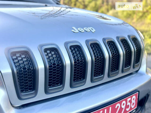 Джип Cherokee, об'ємом двигуна 2.4 л та пробігом 297 тис. км за 10200 $, фото 36 на Automoto.ua