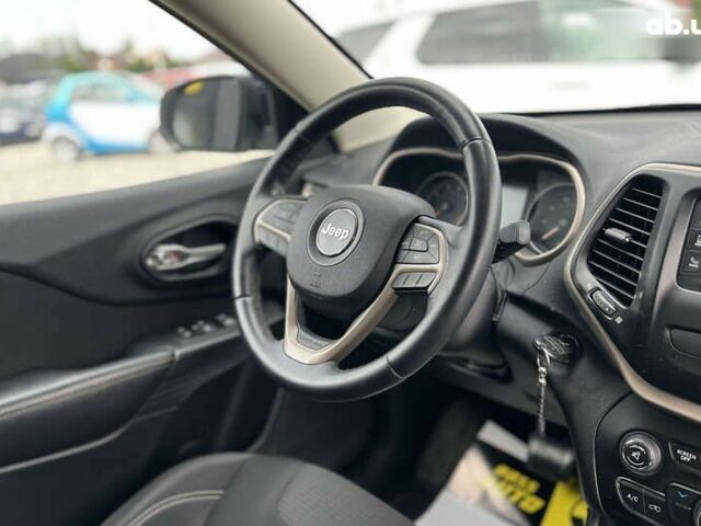 Джип Чероки, объемом двигателя 2.4 л и пробегом 165 тыс. км за 13500 $, фото 27 на Automoto.ua