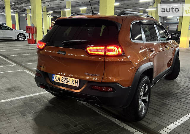 Джип Cherokee, об'ємом двигуна 3.2 л та пробігом 173 тис. км за 15800 $, фото 9 на Automoto.ua